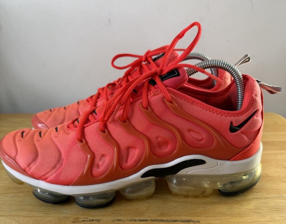 Nike924453-602 Nike Air Vapormax Plus Bright Crimson Men's Training Shoe Size 12